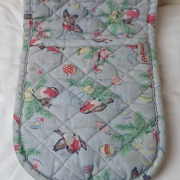 Cath Kidston Christmas blue robins design oven glove - Picture 2 of 15